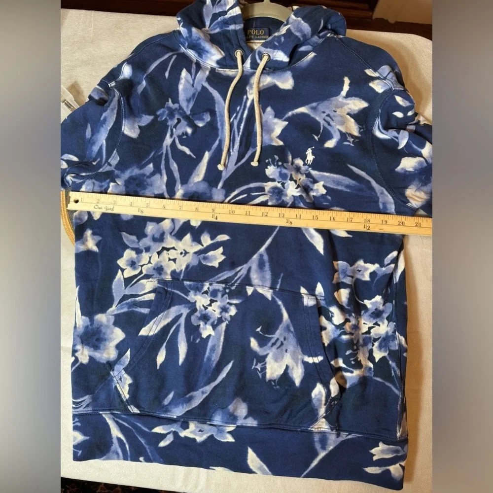 Polo Ralph Lauren Hoodie Blue and White‎ floral size medium can be unisex
